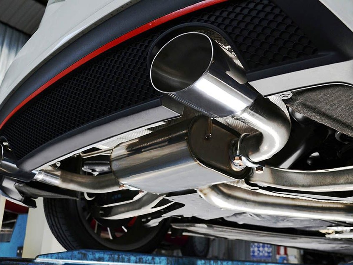 Automotive, aspirazione gas di scarico, sollevamento